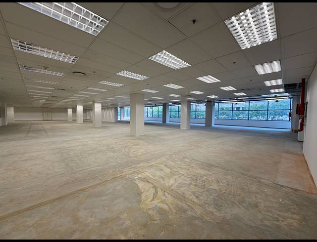 1,423M² BUILDING TO LET IN CAPE TOWN CITY CENTRE